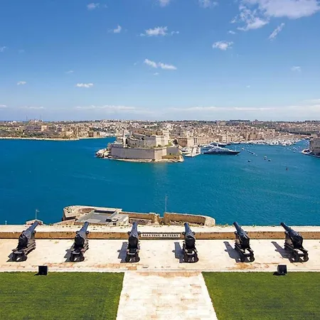 Idyllic Close To Valletta Διαμέρισμα